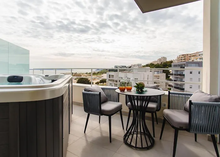 Front Maal, Private & Parking Appartement *