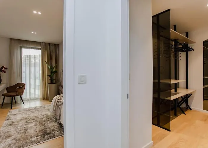 Appartement Front Maal, Private & Parking *