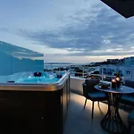 Front Maal, Private & Parking Apartman Split