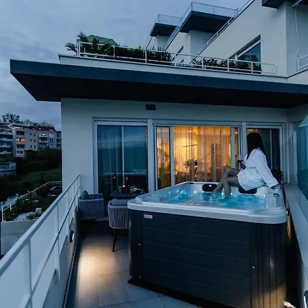 Front Maal, Private & Parking Appartement Split