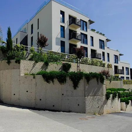 Appartement Front Maal, Private & Parking *