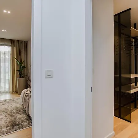 Appartement Front Maal, Private & Parking *
