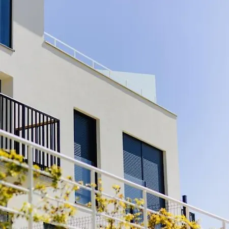 Appartement Front Maal, Private & Parking *